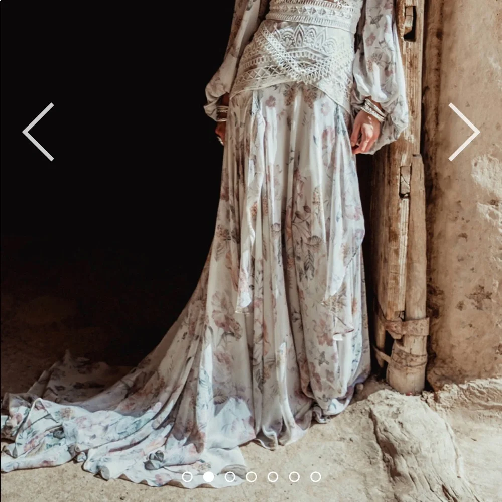 Rue De Seine Nahla Wedding Dress - Picture 3 of 16